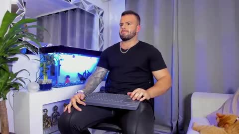 JOHNNY online show from December 2024 12:47:01 AM