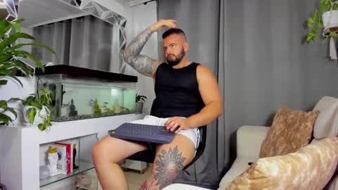 JOHNNY online show from January 2025 11:48:01 PM