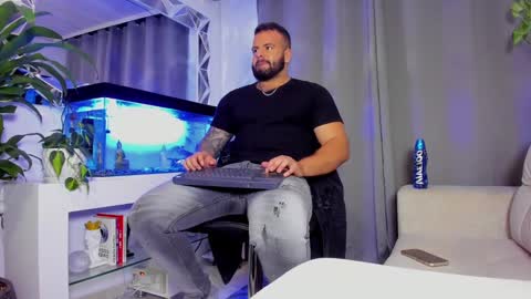 JOHNNY online show from January 2025 11:53:02 PM