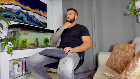 JOHNNY online show from January 2025 11:54:01 PM