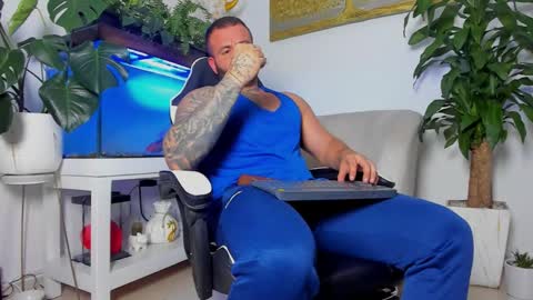 JOHNNY online show from March 2026 12:03:02 AM