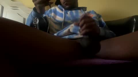 Snapshot of johnnyhunggg chatting on January 2025 06:57:02 PM JohnnyHunggg online show from January 2025 06:57:02 PM