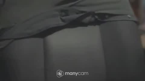 Snapshot of johnnyshung1 chatting on January 2025 01:14:01 PM johnnyshung1 online show from January 2025 01:14:01 PM