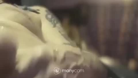 Snapshot of johnnyshung1 chatting on January 2025 03:50:02 AM johnnyshung1 online show from January 2025 03:50:02 AM