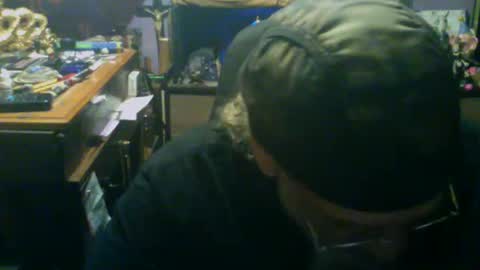 Snapshot of johnnyshung1 chatting on September 2025 06:12:02 AM johnnyshung1 online show from September 2025 06:12:02 AM