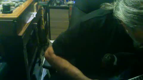 Snapshot of johnnyshung1 chatting on October 2025 06:36:01 PM johnnyshung1 online show from October 2025 06:36:01 PM