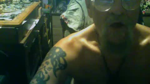 Snapshot of johnnyshung1 chatting on October 2025 07:53:02 AM johnnyshung1 online show from October 2025 07:53:02 AM