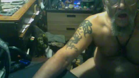 Snapshot of johnnyshung1 chatting on December 2025 07:09:01 PM johnnyshung1 online show from December 2025 07:09:01 PM