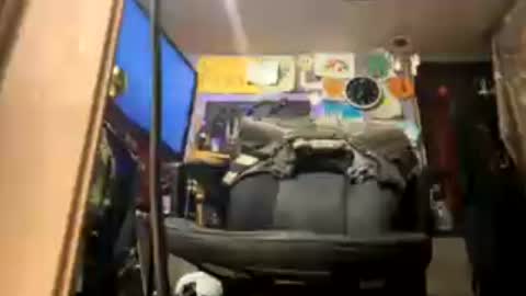johnnyshung1 online show from June 2026 11:34:01 AM