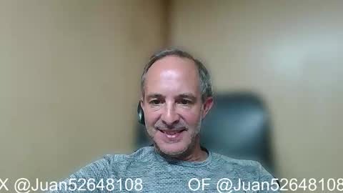 Snapshot of johnq_23 chatting on November 2025 03:56:02 PM John online show from November 2025 03:56:02 PM