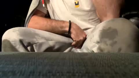 johnsmith2327 online show from January 2025 02:43:01 AM