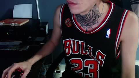 johnsonisaac94  online show from December 2024 09:28:02 AM