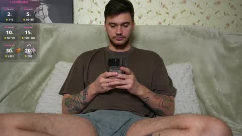 Snapshot of johnstoneisland chatting on November 2025 07:35:02 PM John online show from November 2025 07:35:02 PM