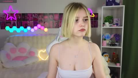 Snapshot of joice_queen chatting on February 2025 10:26:02 PM Paula online show from February 2025 10:26:02 PM