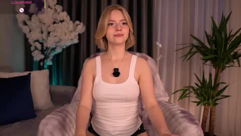 Snapshot of joice_queen chatting on September 2025 02:46:02 AM Paula online show from September 2025 02:46:02 AM