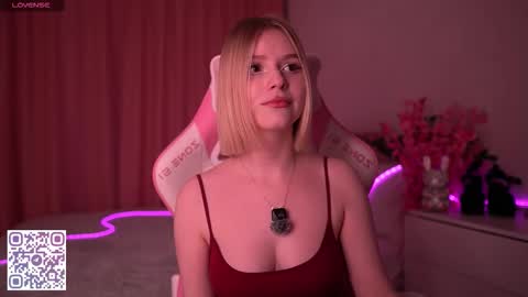 Paula online show from March 2026 02:04:02 AM