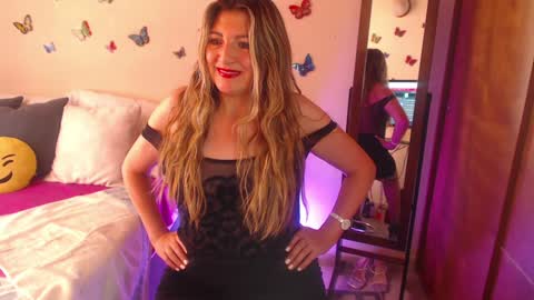 Snapshot of jolie_mature_ chatting on January 2025 10:26:02 PM Jolie Mature online show from January 2025 10:26:02 PM