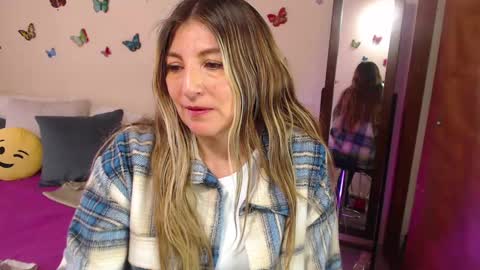 Snapshot of jolie_mature_ chatting on March 2025 10:34:02 PM Jolie Mature online show from March 2025 10:34:02 PM