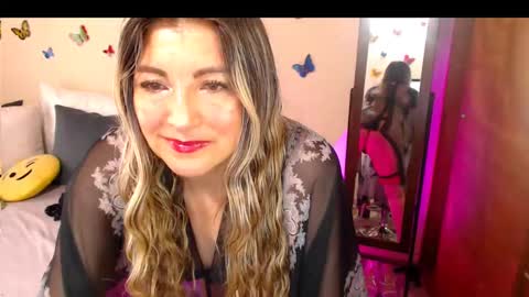 Snapshot of jolie_mature_ chatting on September 2025 09:59:02 PM Jolie Mature online show from September 2025 09:59:02 PM