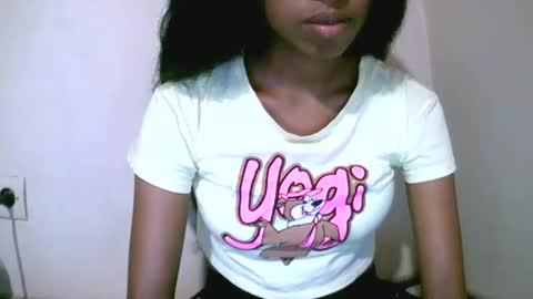 joliekah27 online show from April 2026 12:10:01 PM