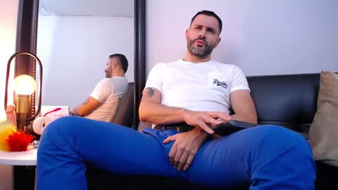  JONAS BEARD  online show from February 2025 10:10:02 PM