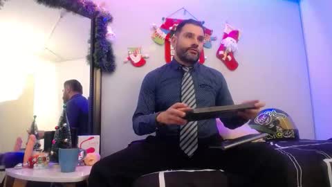  JONAS BEARD  online show from December 2025 05:08:02 PM