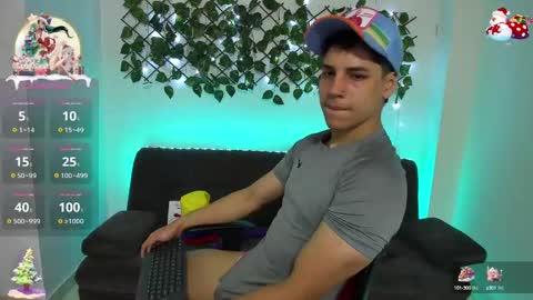 Instagram jonathanfit14 online show from December 2024 09:28:02 PM