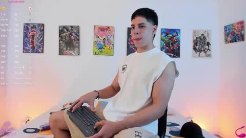 Instagram jonathanfit14 online show from March 2026 09:53:01 PM