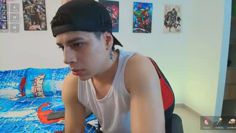 Instagram jonathanfit14 online show from April 2026 09:52:01 PM