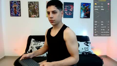 Instagram jonathanfit14 online show from May 2026 09:35:02 PM