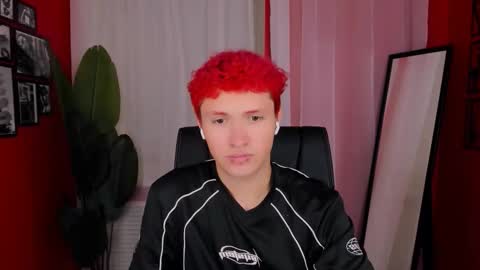 Jonny online show from November 2025 05:06:01 AM