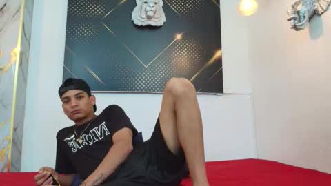 jordanandandrew online show from October 2025 07:54:01 PM