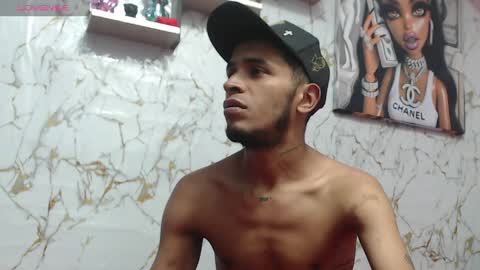 jordanandandrew online show from April 2026 08:23:01 PM