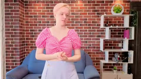 Ellie online show from May 2026 08:44:02 AM