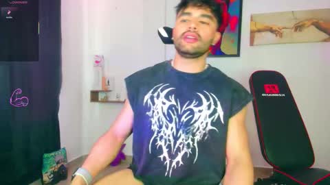 JordanRossie online show from December 2025 05:31:01 PM