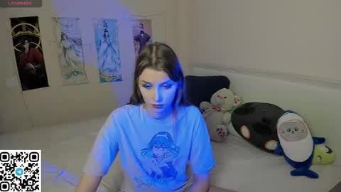 Mila online show from November 2025 02:00:02 AM