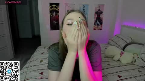 Mila online show from May 2026 03:45:01 AM