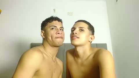 JOSE AND DANIEL online show from July 2026 04:52:02 AM