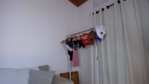 josezaens_ online show from October 2025 08:15:02 AM