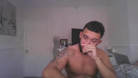josh_xo online show from July 2026 02:01:01 PM