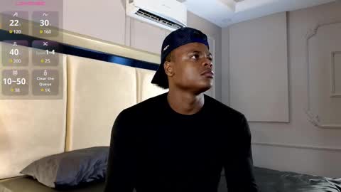 Snapshot of joshloganx chatting on January 2025 08:14:01 PM joshloganx online show from January 2025 08:14:01 PM