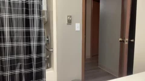 Snapshot of joshperrygoon chatting on December 2024 07:40:01 AM joshperrygoon online show from December 2024 07:40:01 AM