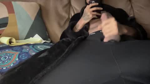 Snapshot of joshperrygoon chatting on December 2024 08:17:02 PM joshperrygoon online show from December 2024 08:17:02 PM