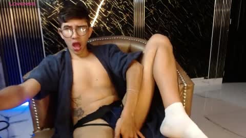 Snapshot of joshua_saenz_ chatting on April 2026 04:06:02 AM joshua_saenz_ online show from April 2026 04:06:02 AM