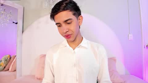 Snapshot of joshua_sanz chatting on November 2025 03:50:02 AM Joshua Sanz online show from November 2025 03:50:02 AM