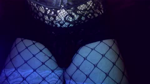 Sissy with shrunken little clitty online show from October 2025 07:03:02 PM