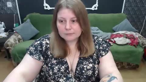 josiesun771 online show from May 2026 10:31:02 AM