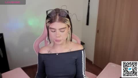 josephine   independent model    online show from February 2025 11:04:01 PM