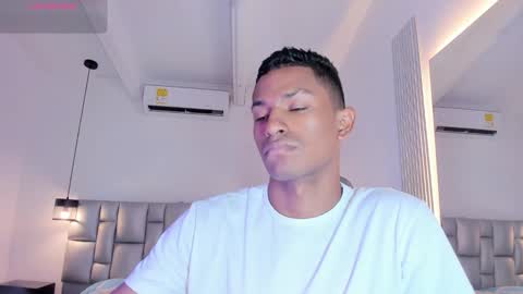 JOSS JORDAN  online show from November 2025 07:10:01 PM