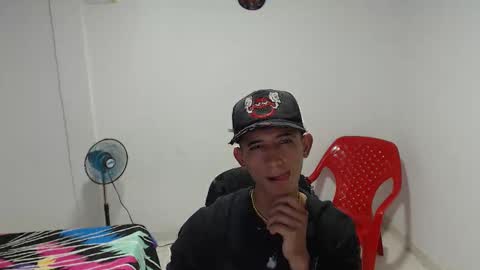 Snapshot of josue25sex chatting on December 2025 11:55:02 PM josue25sex online show from December 2025 11:55:02 PM